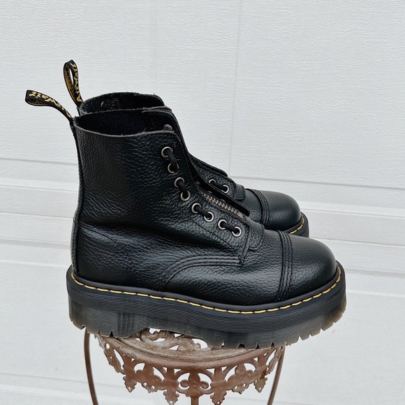 Dr. Martens Shoes - Dr. Martens Sinclair Leather Boots